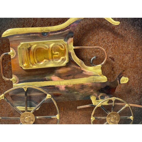 Vintage Brass Horse Carriage & Ice Wagon Wall Plaques On Rustic Brown Background - Picture 6 of 6
